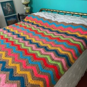 Vintage crochet Afghan chevron stripes